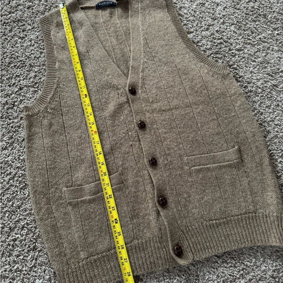 Vintage Van Heusen Button Vest Men Size Large 100% Wool EUC - Picture 2 of 5